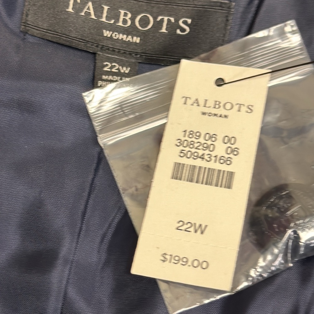 Talbots navy blazer/jacket. - Picture 9 of 9